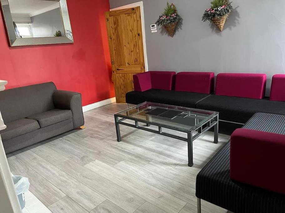 Ovington Grove 2 Fully Equipped Kitchen Free Parking 3 Bedrooms Netflix Newcastle upon Tyne Dış mekan fotoğraf