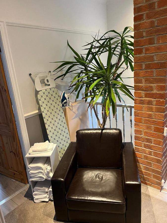 Ovington Grove 2 Fully Equipped Kitchen Free Parking 3 Bedrooms Netflix Newcastle upon Tyne Dış mekan fotoğraf