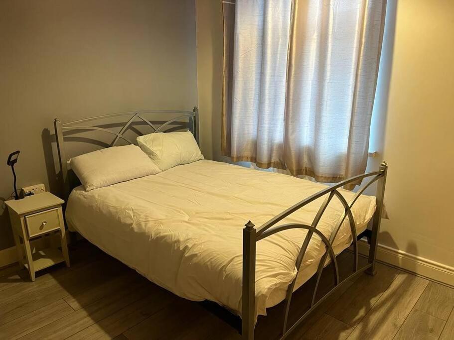 Ovington Grove 2 Fully Equipped Kitchen Free Parking 3 Bedrooms Netflix Newcastle upon Tyne Dış mekan fotoğraf