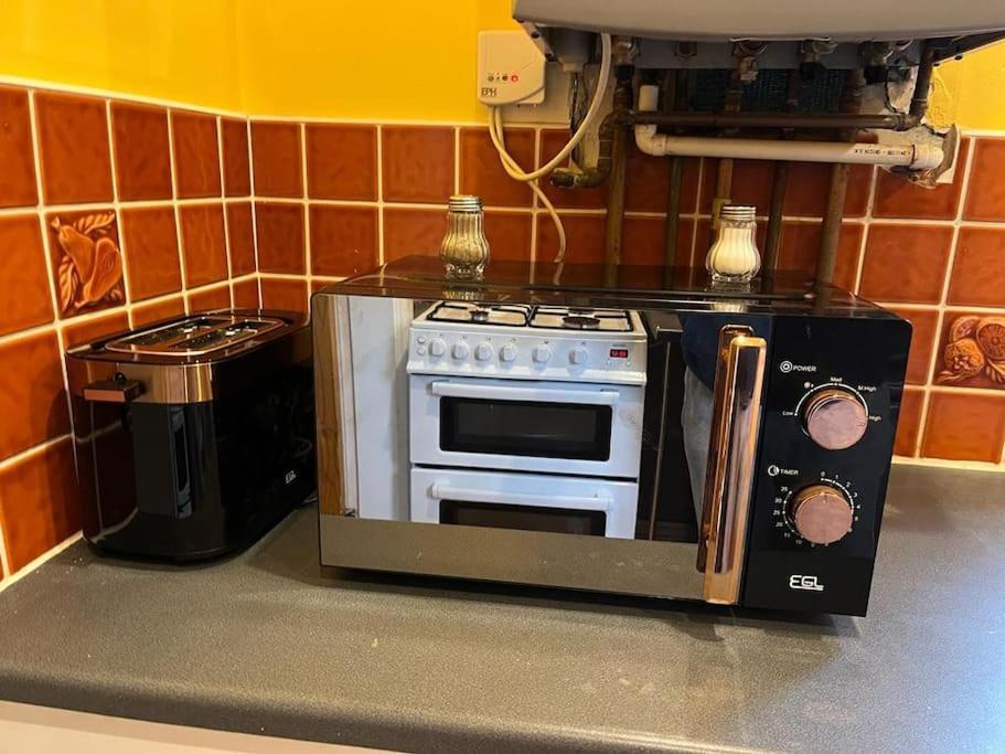 Ovington Grove 2 Fully Equipped Kitchen Free Parking 3 Bedrooms Netflix Newcastle upon Tyne Dış mekan fotoğraf